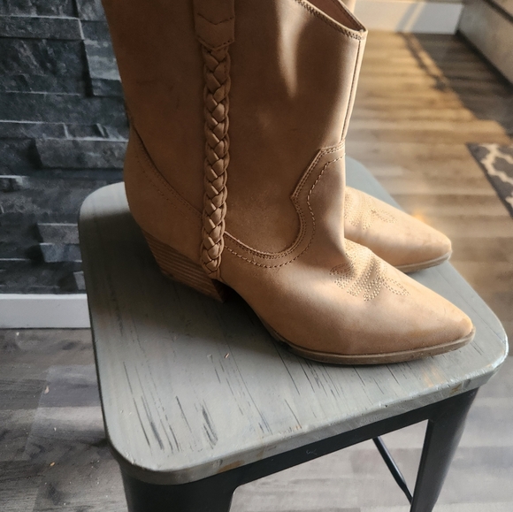 Dolce Vita Koolson Cowboy Boots - Picture 7 of 8